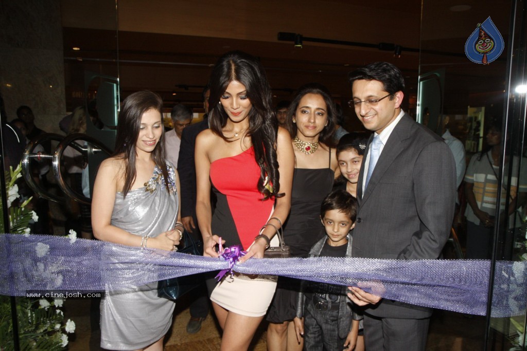 Nicole Faria Launches The Popley La Classic Store - 7 / 30 photos