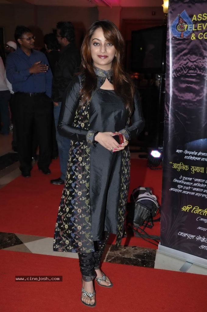 Nitin Chandrakant Desai Book Launch - 30 / 47 photos