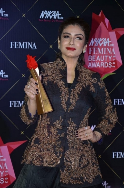 Nykaa Femina Beauty Awards 2019 - 17 / 42 photos