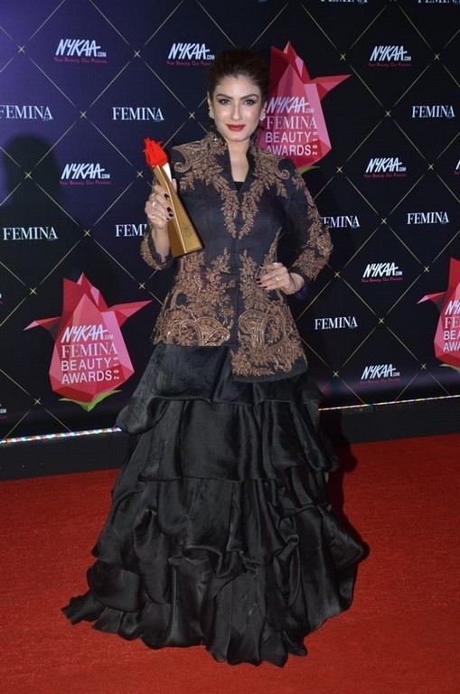 Nykaa Femina Beauty Awards 2019 - 32 / 42 photos