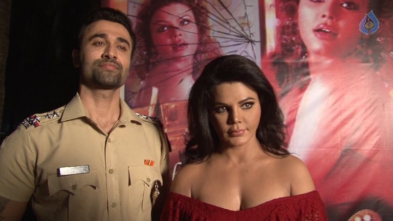 On Location of Movie Ek Kahani Juhi Ki - 7 / 20 photos