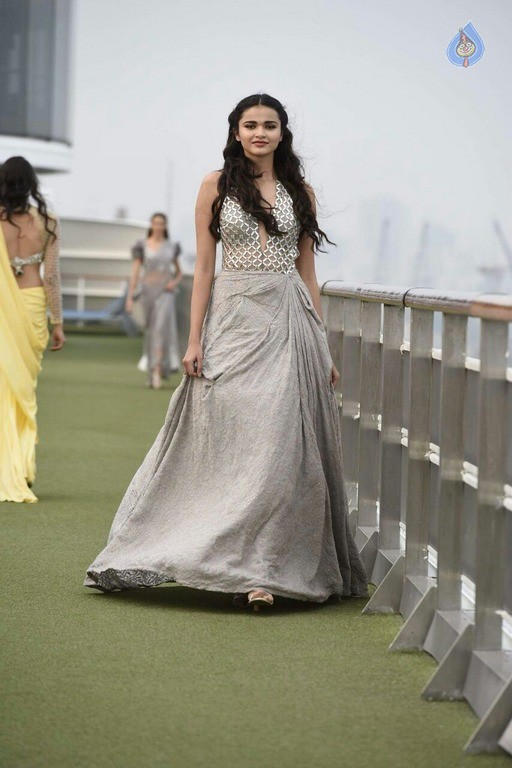 Opening Of Lakme Fashion Week - 41 / 80 photos