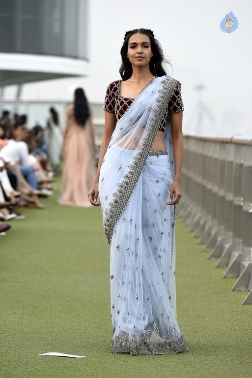 Opening Of Lakme Fashion Week - 56 / 80 photos
