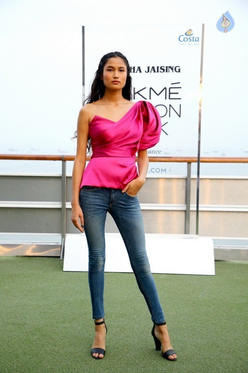 Opening Of Lakme Fashion Week - 61 / 80 photos