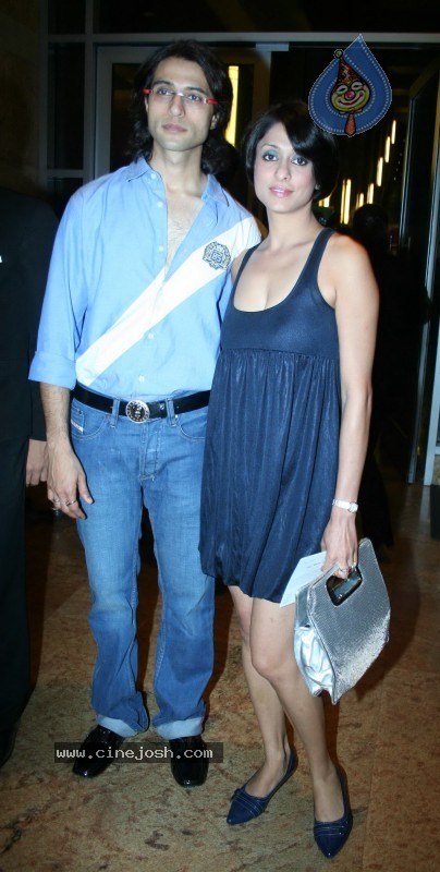  Page 3 Celebs at Sabyasachi Party at LFW  - 5 / 37 photos