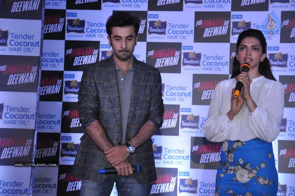 Parachute Advansed Tender Coconut Hair Oil Event  - 21 / 65 photos