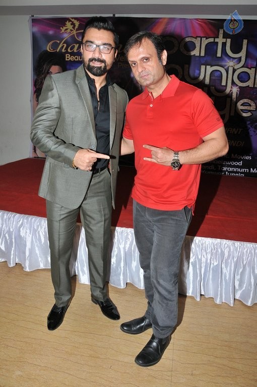 Party Punjabi Style Success Party - 1 / 10 photos