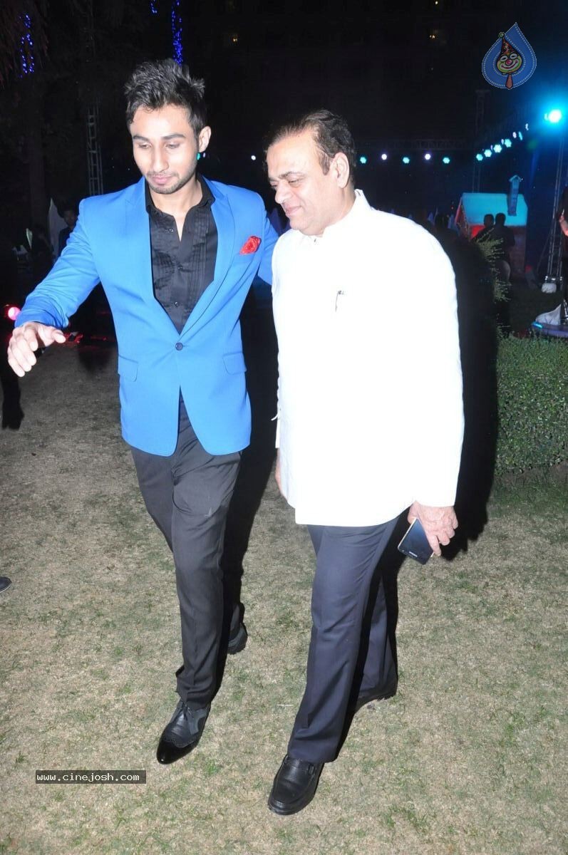 Parvez Lakdawala Daughter Wedding - 9 / 52 photos