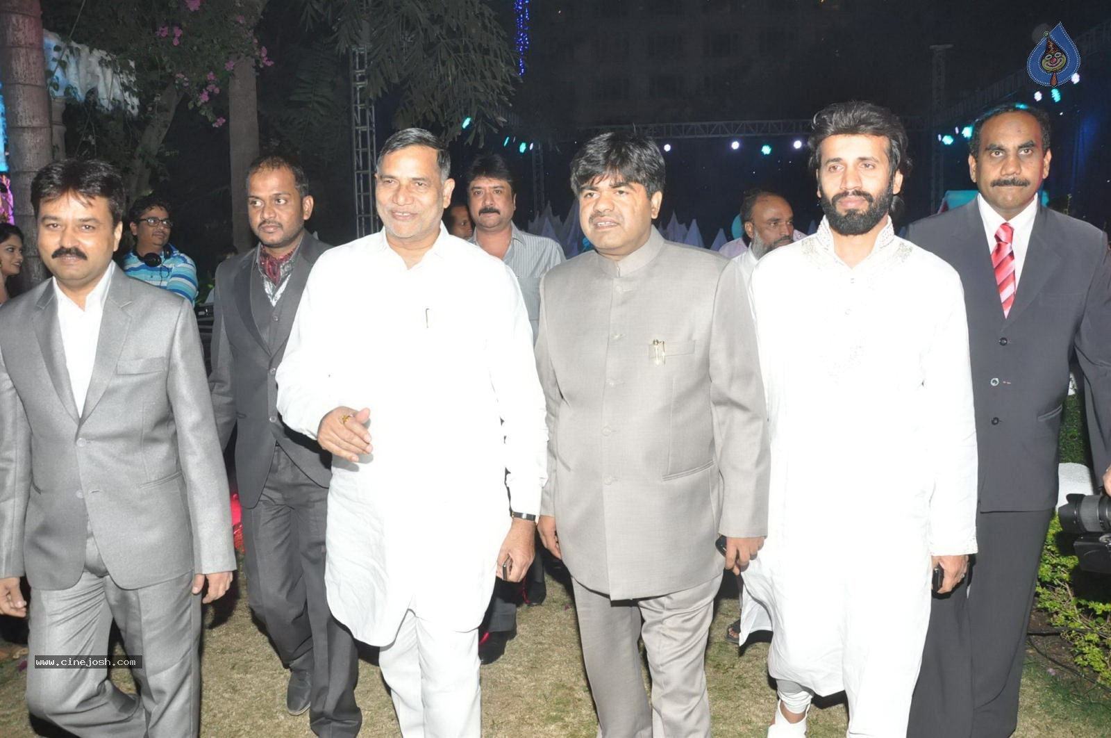 Parvez Lakdawala Daughter Wedding - 37 / 52 photos