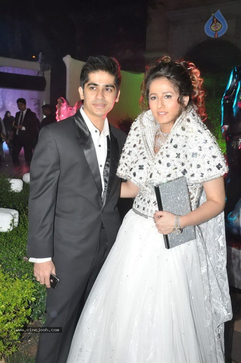 Parvez Lakdawala Daughter Wedding - 43 / 52 photos