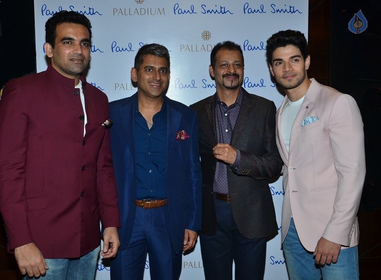 Paul Smith A Suit to Travel In Event - 14 / 33 photos