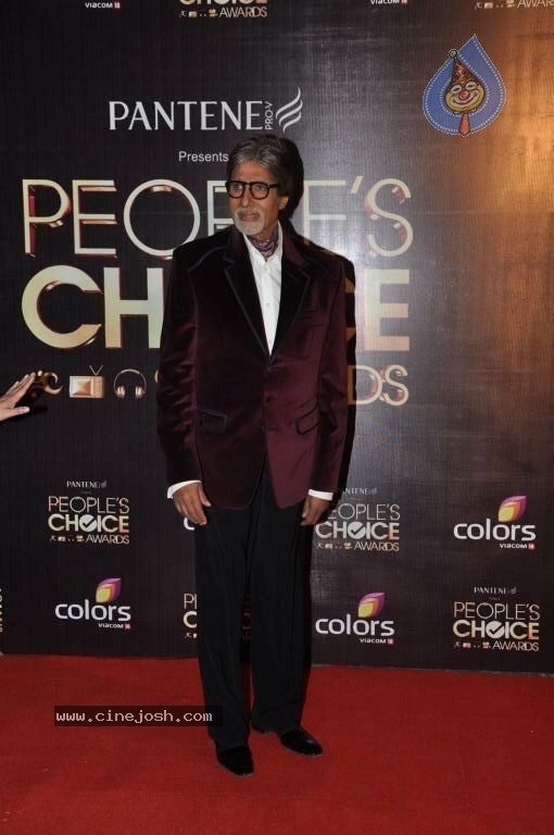 Hot Bolly Celebs at People's Choice Awards 2012 - 1 / 150 photos