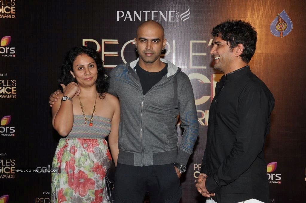 Hot Bolly Celebs at People's Choice Awards 2012 - 3 / 150 photos