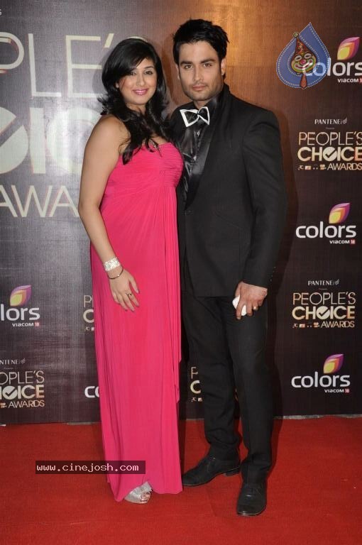 Hot Bolly Celebs at People's Choice Awards 2012 - 78 / 150 photos