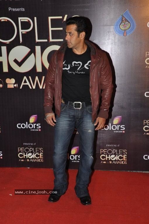 Hot Bolly Celebs at People's Choice Awards 2012 - 132 / 150 photos