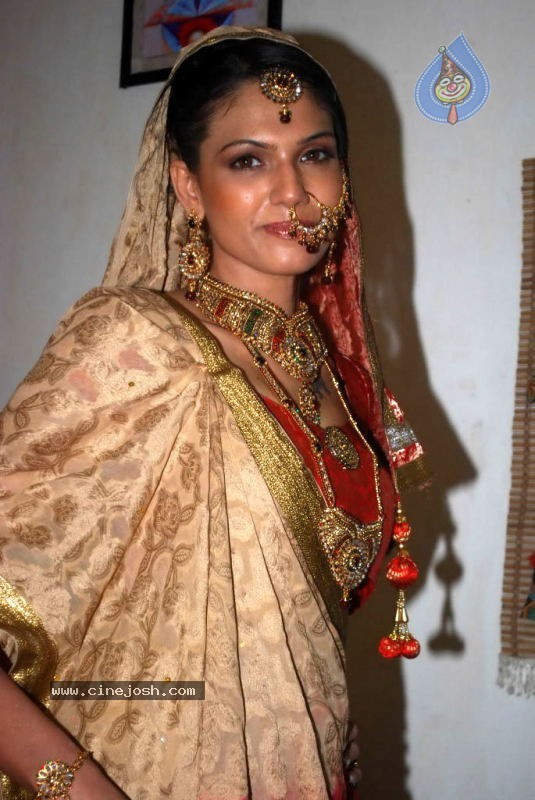 Umair Zafar Collection Photos - 1 / 45 photos