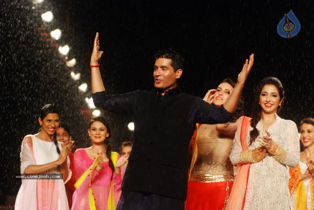 Pidilite 8th Annual Caring with Style Fashion Show - 115 / 127 photos