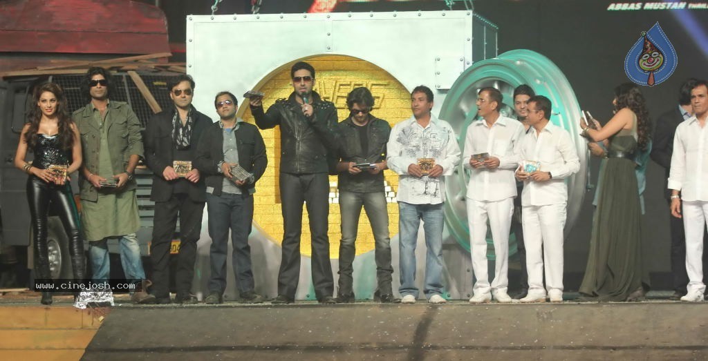 Players Movie Music Launch - 23 / 109 photos