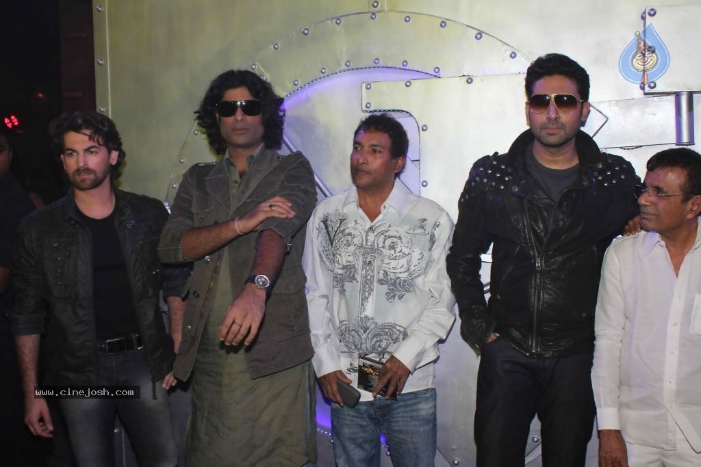 Players Movie Music Launch - 36 / 109 photos