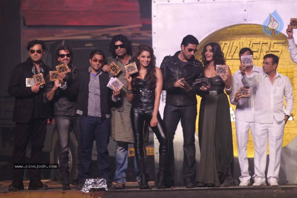 Players Movie Music Launch - 37 / 109 photos