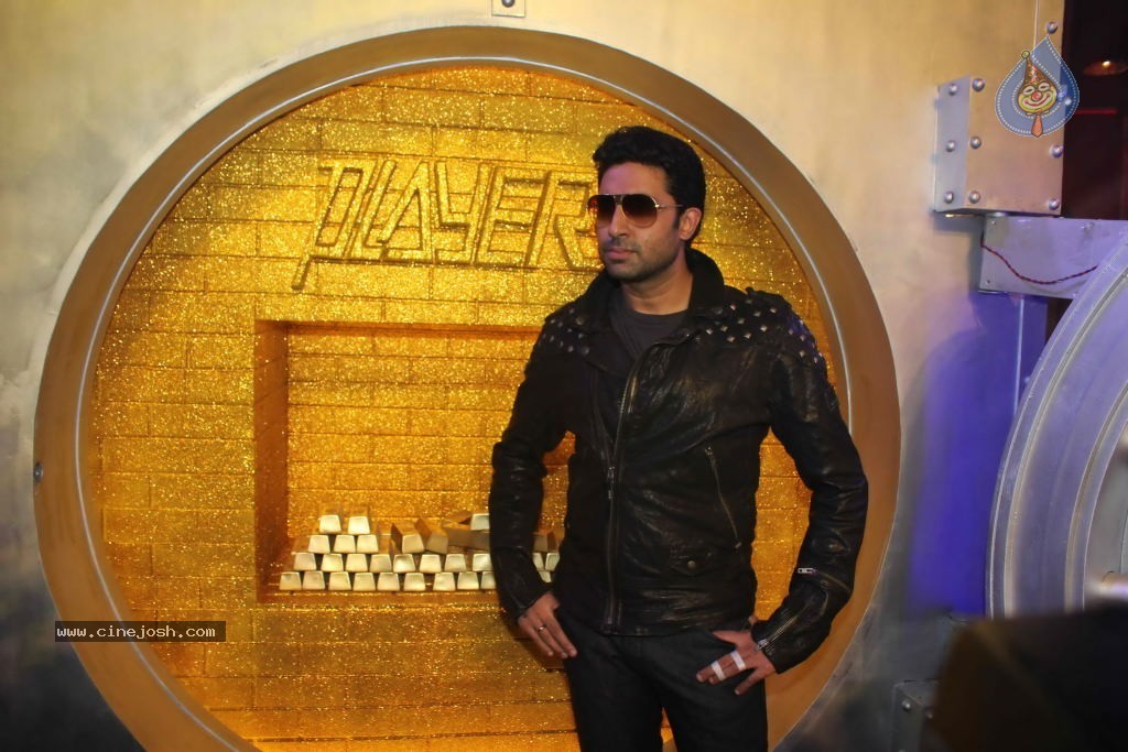 Players Movie Music Launch - 45 / 109 photos