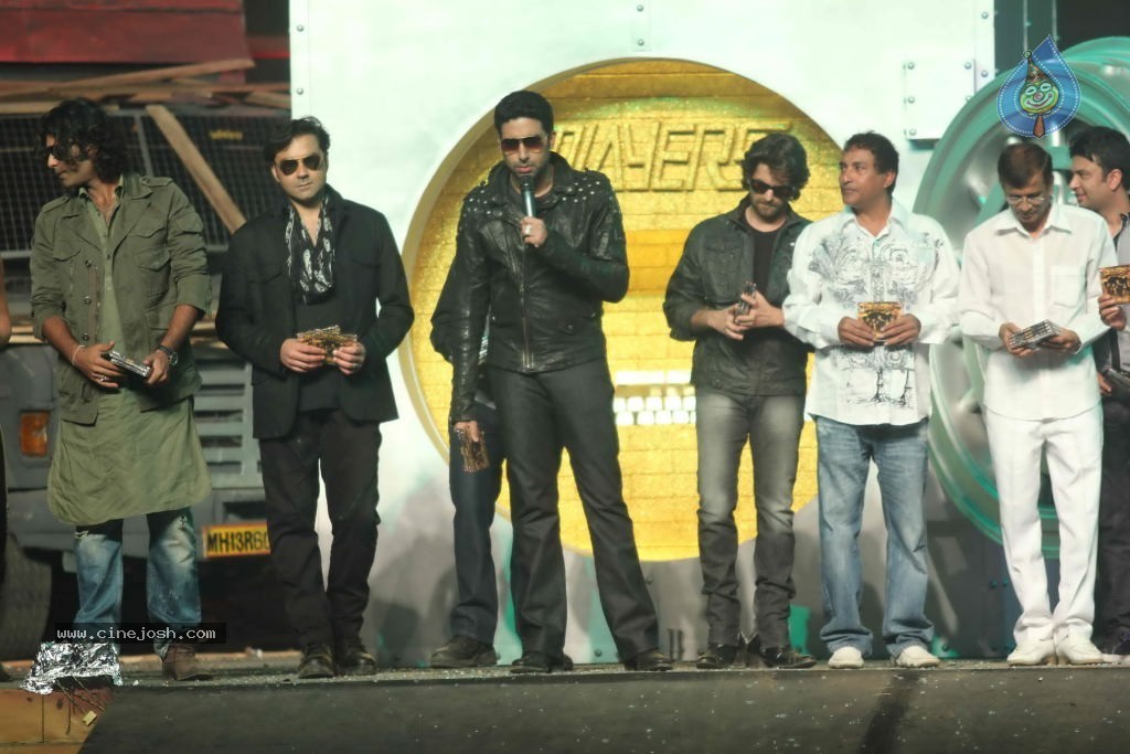 Players Movie Music Launch - 48 / 109 photos