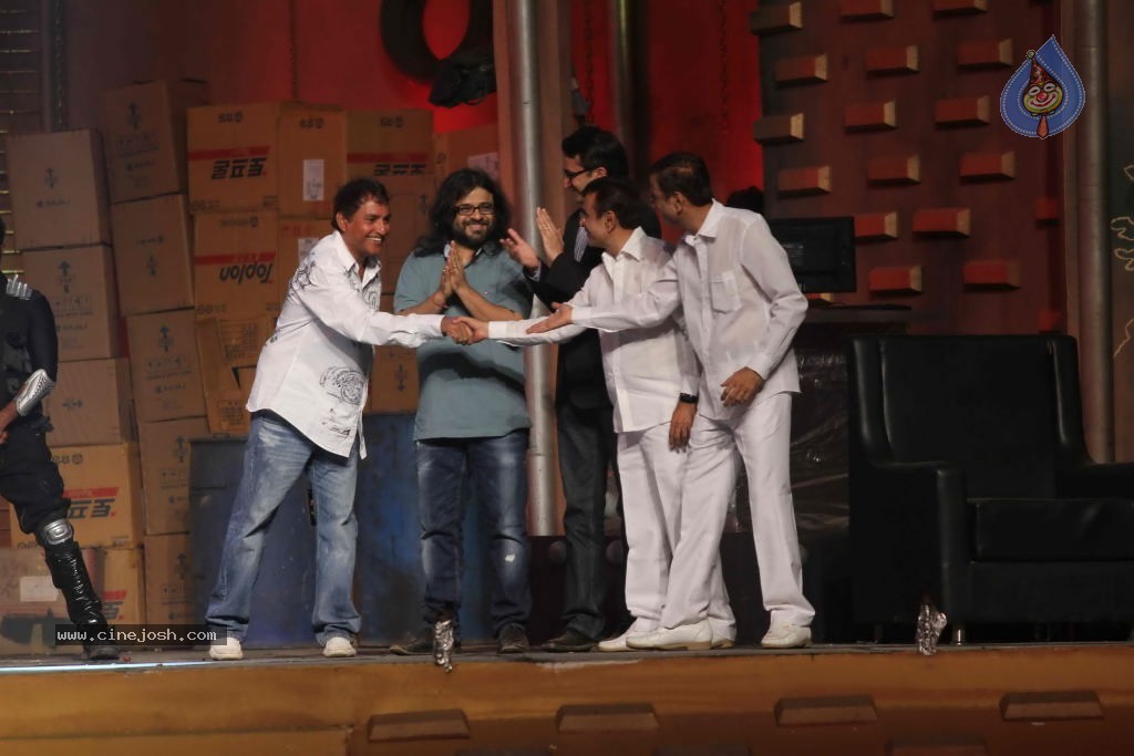 Players Movie Music Launch - 50 / 109 photos