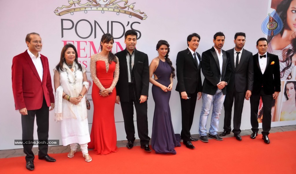 Ponds Femina Miss India 2013 Red Carpet Look - 19 / 42 photos