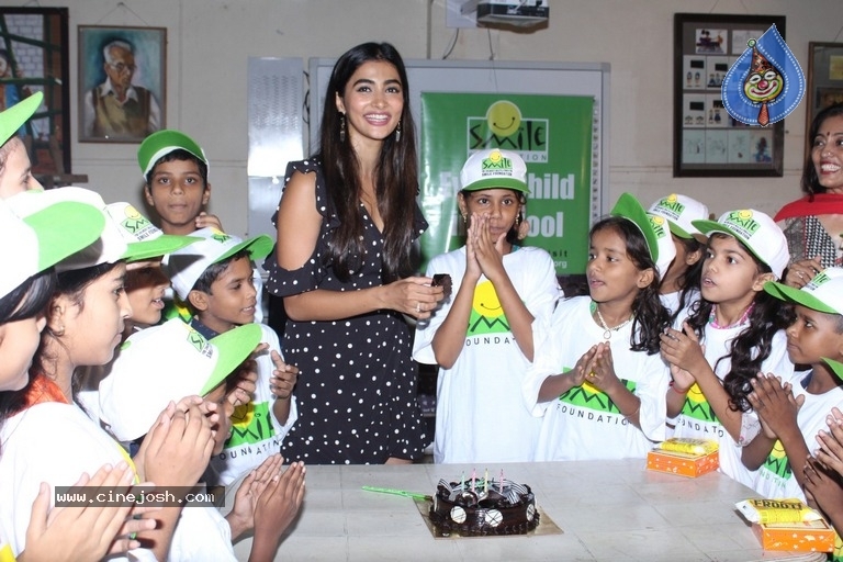 Pooja Hegde Celebrate Her Birthday With Smile Foundation Kids - 12 / 15 photos
