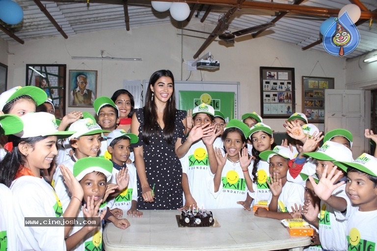 Pooja Hegde Celebrate Her Birthday With Smile Foundation Kids - 13 / 15 photos