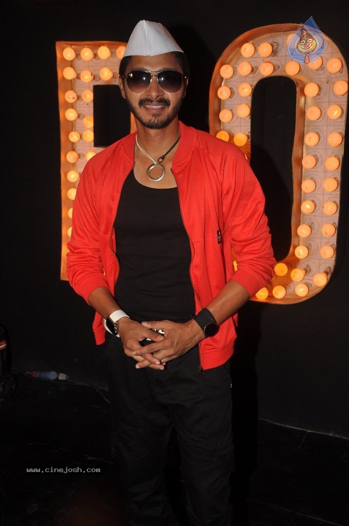 Poshter Boyz Movie Promotional Song Shoot - 16 / 28 photos