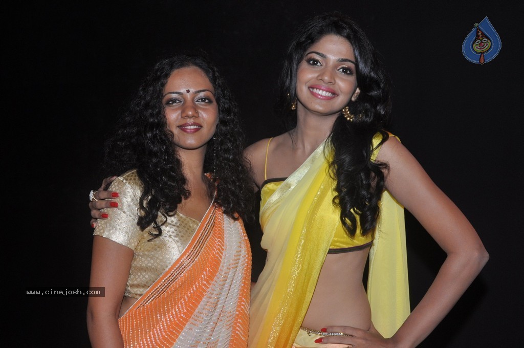 Poshter Boyz Movie Promotional Song Shoot - 26 / 28 photos
