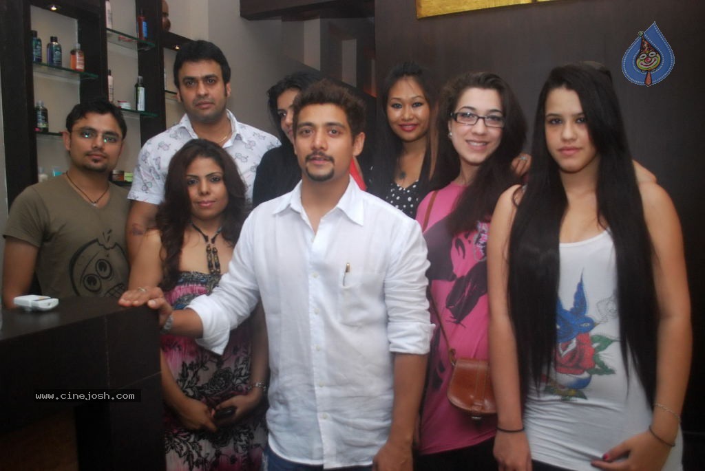 Prachi Desai Launches Ubber Cool Spa - 14 / 18 photos