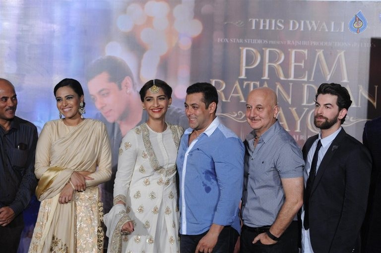 Prem Ratan Dhan Payo Trailer Launch - 28 / 62 photos