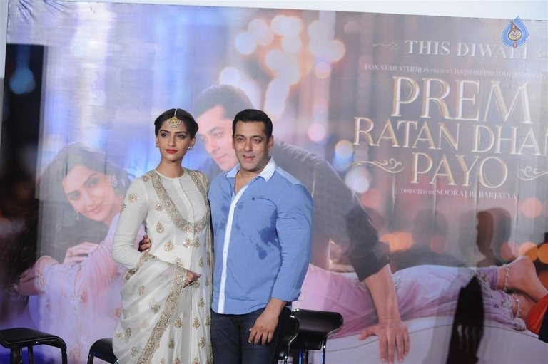 Prem Ratan Dhan Payo Trailer Launch - 29 / 62 photos