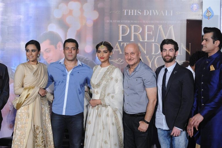 Prem Ratan Dhan Payo Trailer Launch - 43 / 62 photos