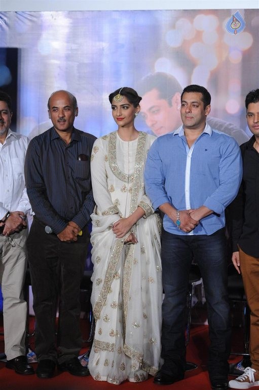 Prem Ratan Dhan Payo Trailer Launch - 62 / 62 photos