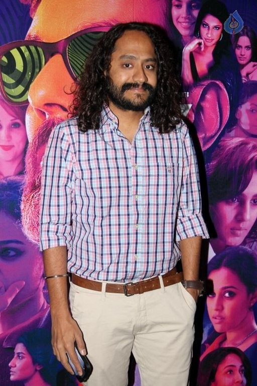 Premiere of Film X with Star Cast - 9 / 37 photos
