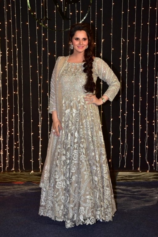 Priyanka Chopra - Nick Jonas Wedding Reception - 68 / 111 photos