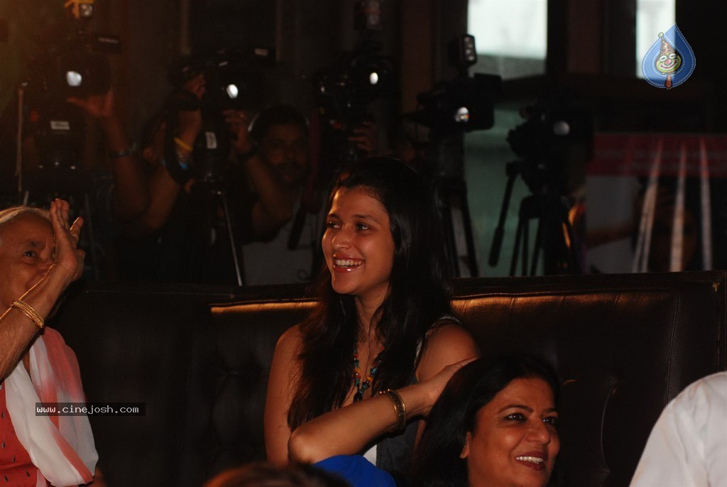 Priyanka Chopra at Exotic Song Launch - 9 / 43 photos