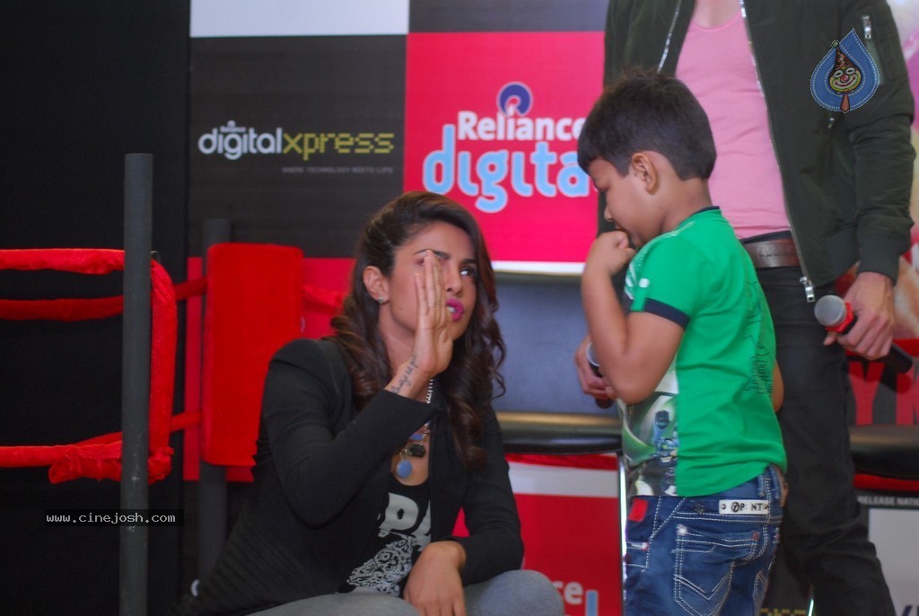 Priyanka Chopra at Reliance Digital Express  - 38 / 70 photos