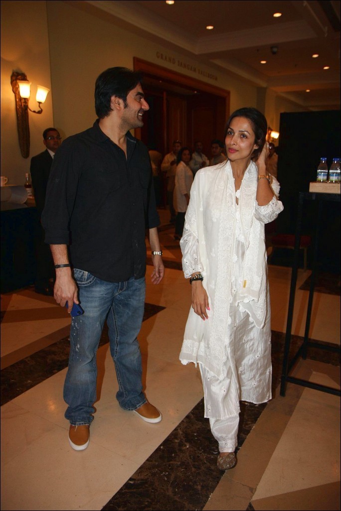 Celebs at Priyanka Chopra Father Condolence Meet - 32 / 59 photos