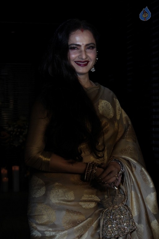 Priyanka Chopra Host Success Party of Ventilator Movie - 27 / 42 photos