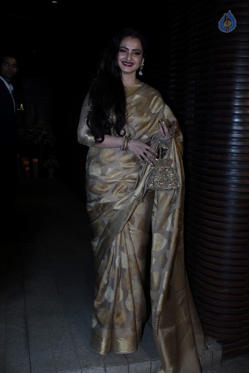 Priyanka Chopra Host Success Party of Ventilator Movie - 29 / 42 photos