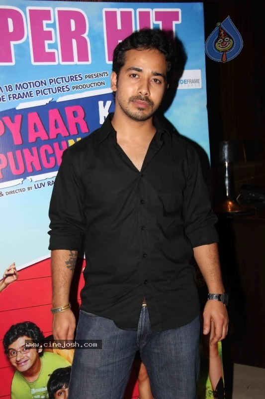 Bollywood: Pyaar Ka Punchnama Success Bash - 23 / 24 photos