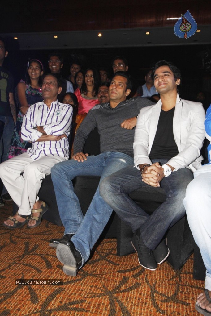 Qasam Se Qasam Se Movie Music Launch - 18 / 30 photos