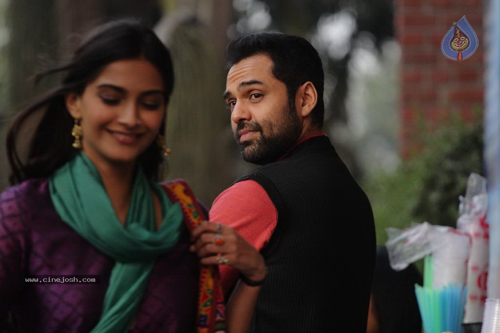 Raanjhanaa Movie Stills - 1 / 30 photos