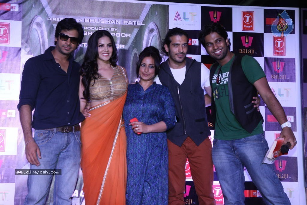 Ragini MMS 2 Success Celebrations - 12 / 44 photos