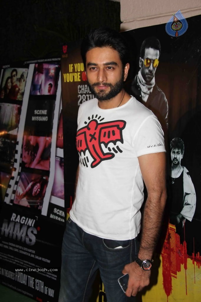 Ragini MMS Movie Success Bash - 53 / 77 photos