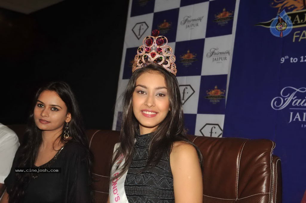 Rajasthan Fashion Week Day 2 - 9 / 29 photos